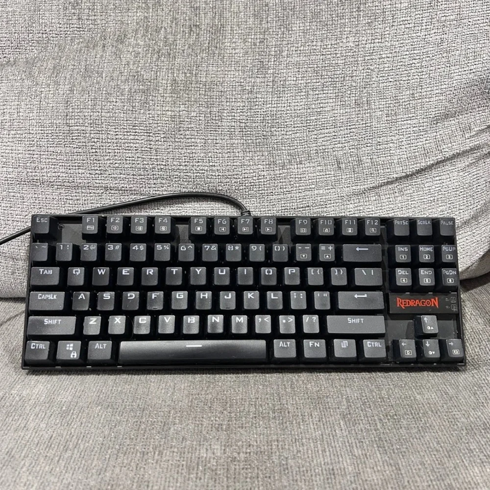 Redragon K552-KR KUMARA LED Backlit Mechanical Gaming Keyboard Wired TESTED